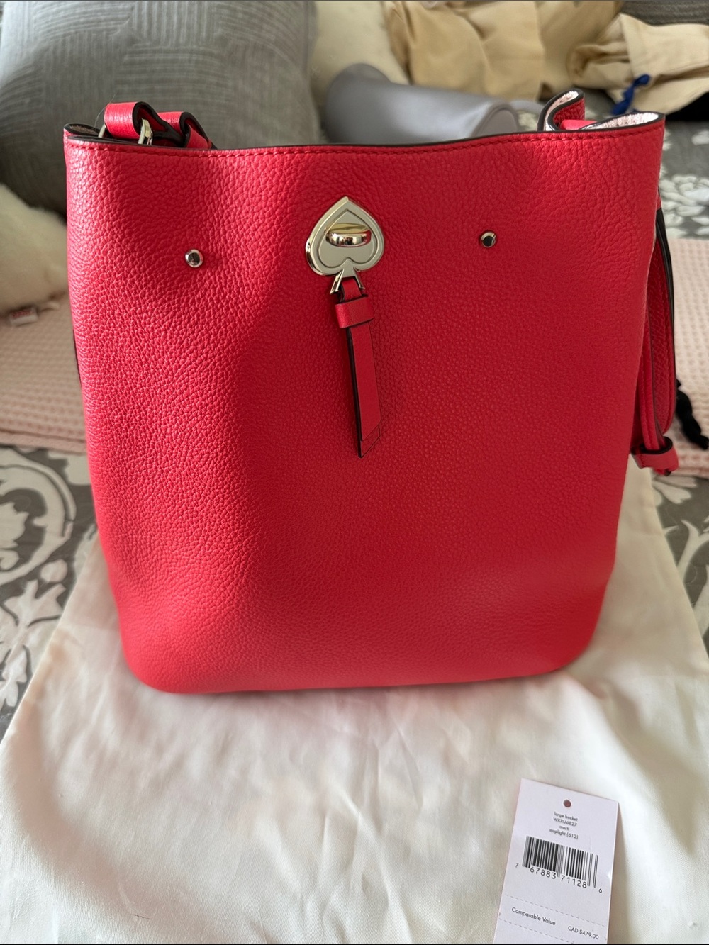 Kate Spade Marti Large Bucket Pebbled Leather Shoulder Bag in “Stoplight” NWT
